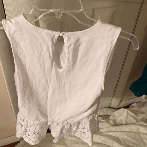 Pre-Owned Early 2000s Lot of AEROPOSTALE Jeans (sz 5/6)  and 2 Lace Tops (Sz M) - Picture 10 of 16